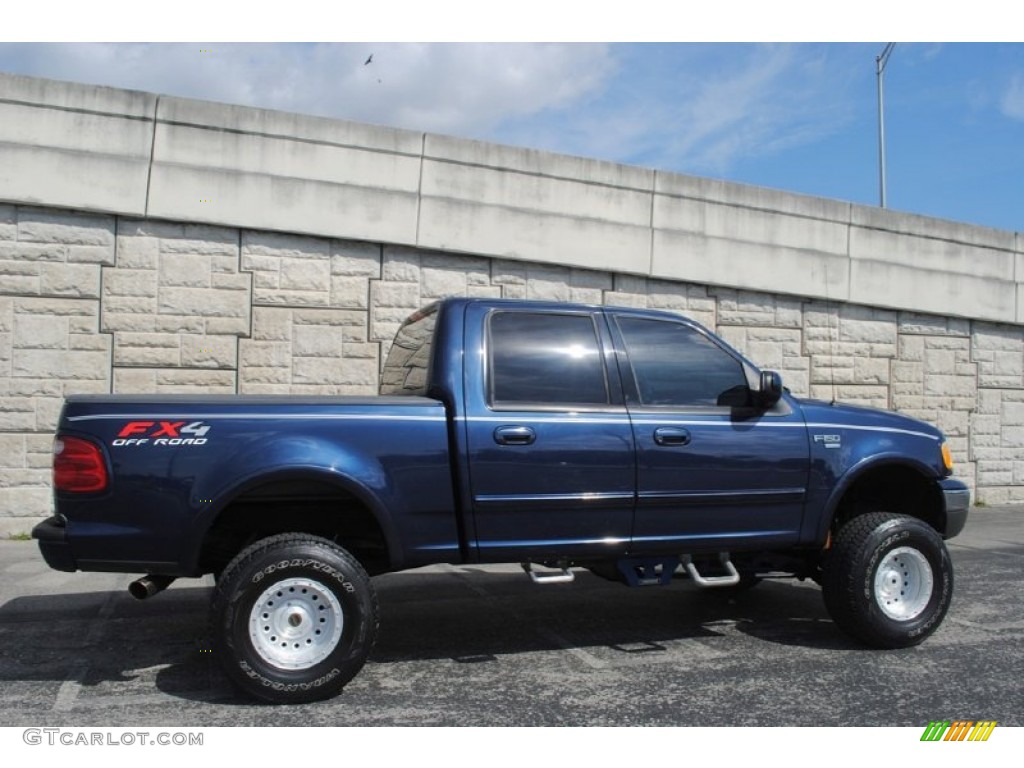 True Blue Metallic 2002 Ford F150 Lariat SuperCrew 4x4 Exterior Photo #60279431