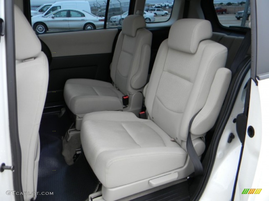 2008 MAZDA5 Sport - Crystal White / Sand photo #8