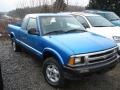 1995 Bahama Blue Metallic Chevrolet S10 LS Extended Cab 4x4  photo #3