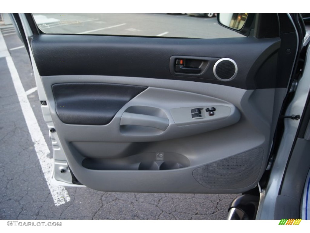 2006 Toyota Tacoma V6 Access Cab 4x4 Graphite Gray Door Panel Photo #60283388