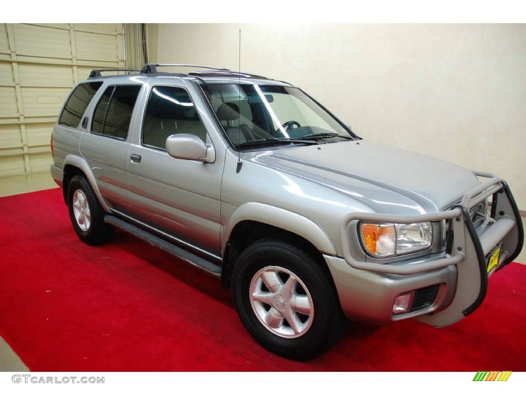 2001 Pathfinder LE - Sierra Silver Metallic / Charcoal photo #1