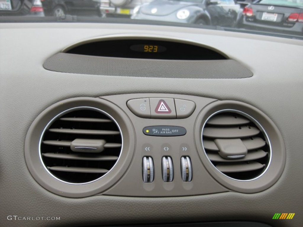 2007 Mercedes-Benz SL 550 Roadster Controls Photo #60286079