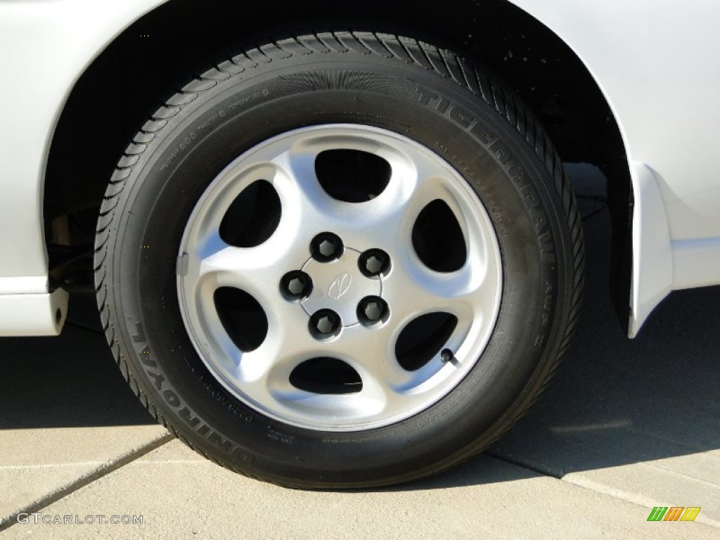 2003 Oldsmobile Silhouette Premiere Wheel Photo #60286763