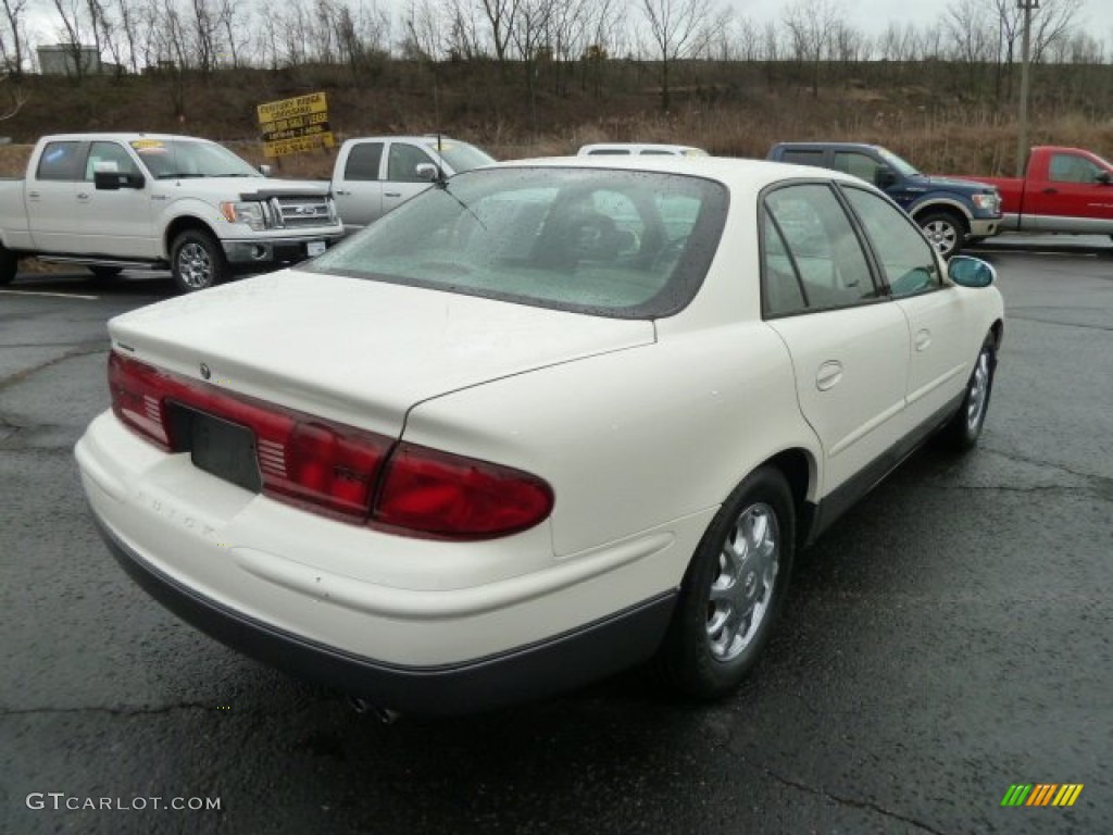 2004 Buick Regal GS Exterior Photos