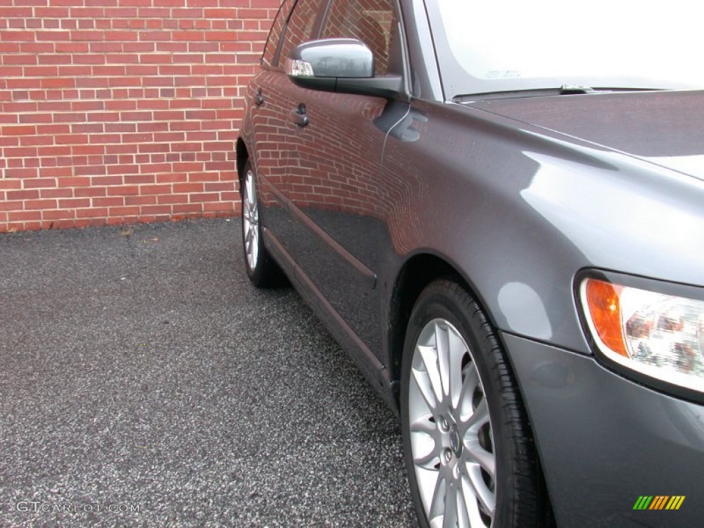 2009 V50 2.4i - Titanium Grey Metallic / Off Black photo #13