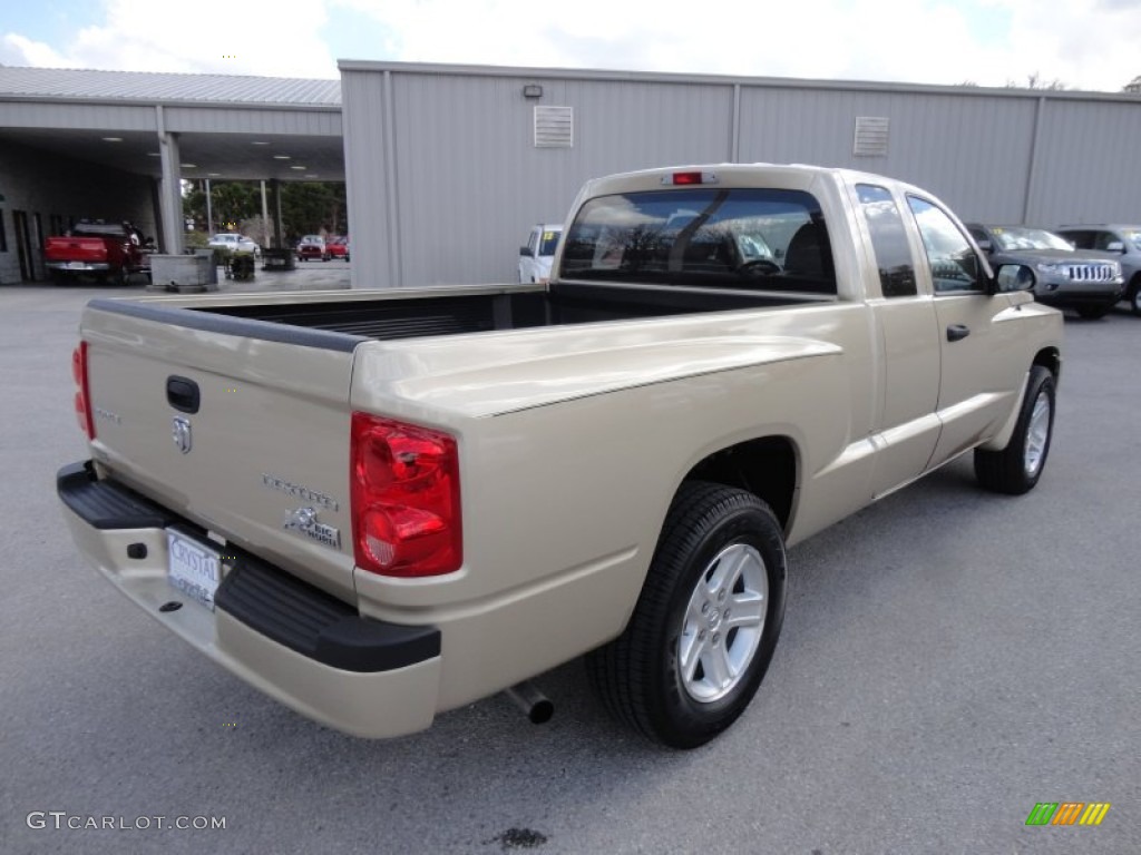 2011 Dakota Big Horn Extended Cab - White Gold Metallic / Dark Khaki/Medium Khaki photo #8