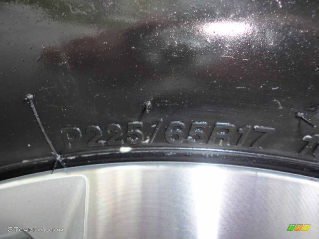 2009 Routan SE - Mercury Sliver Metallic / Aero Grey photo #10