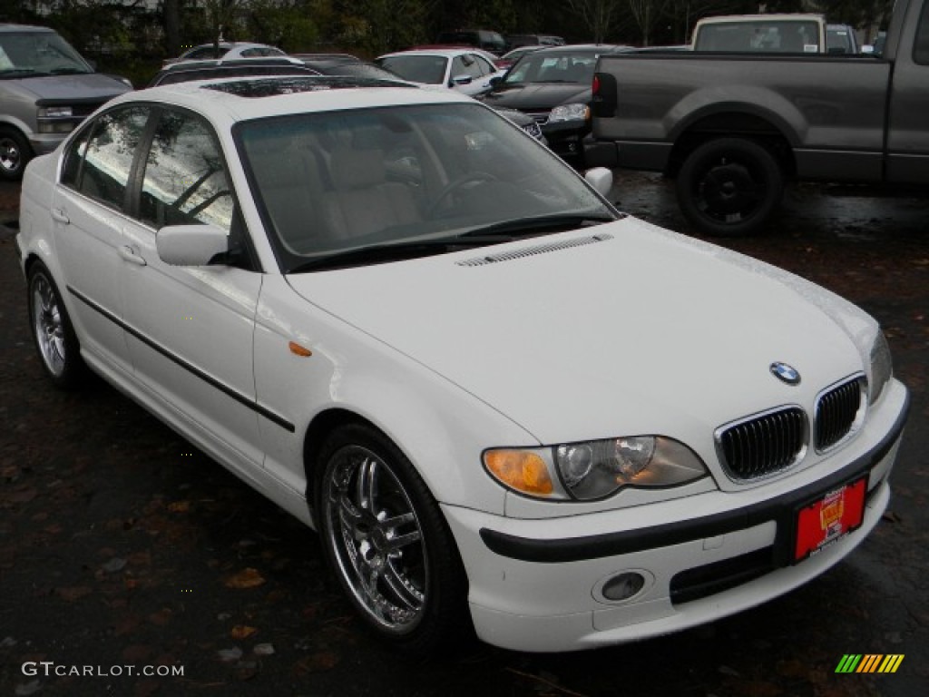 2003 3 Series 330i Sedan - Alpine White / Beige photo #2
