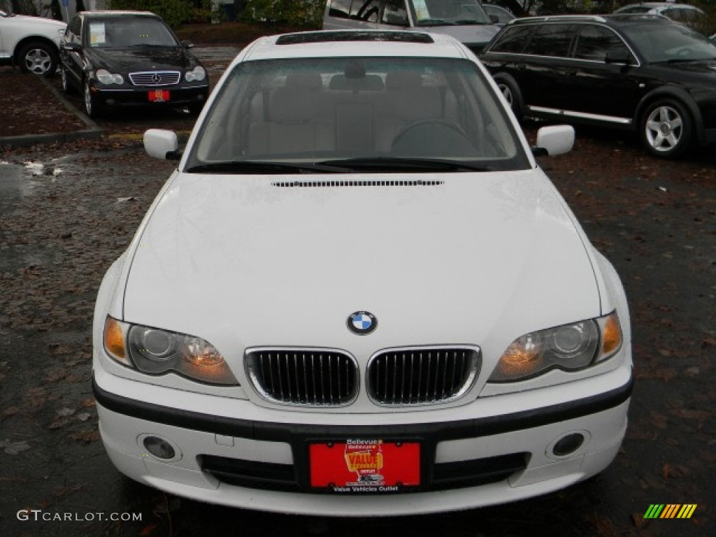 2003 3 Series 330i Sedan - Alpine White / Beige photo #3