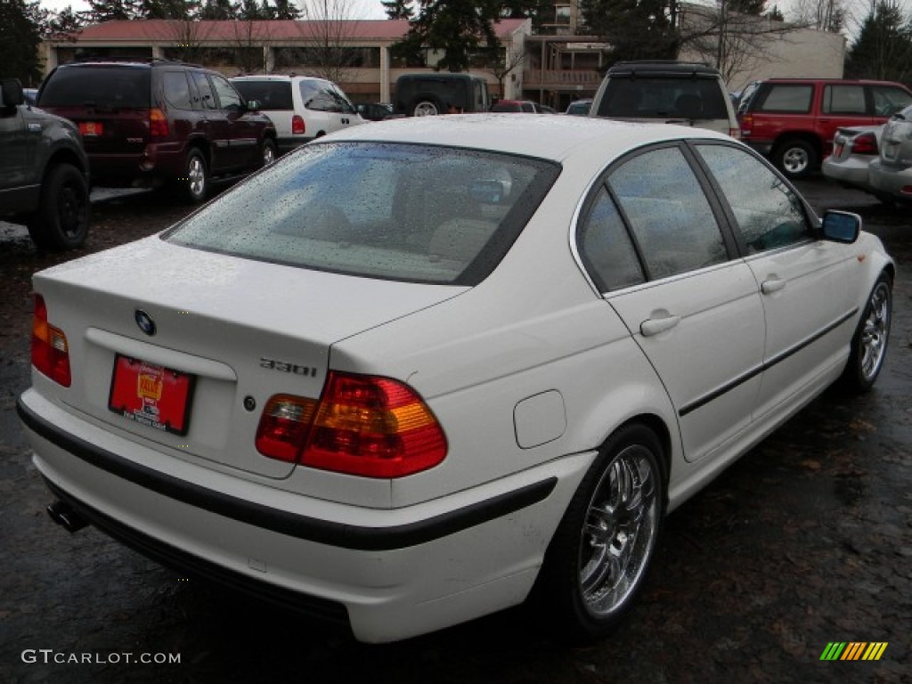 2003 3 Series 330i Sedan - Alpine White / Beige photo #5