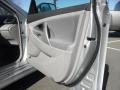 Classic Silver Metallic - Camry SE Photo No. 21
