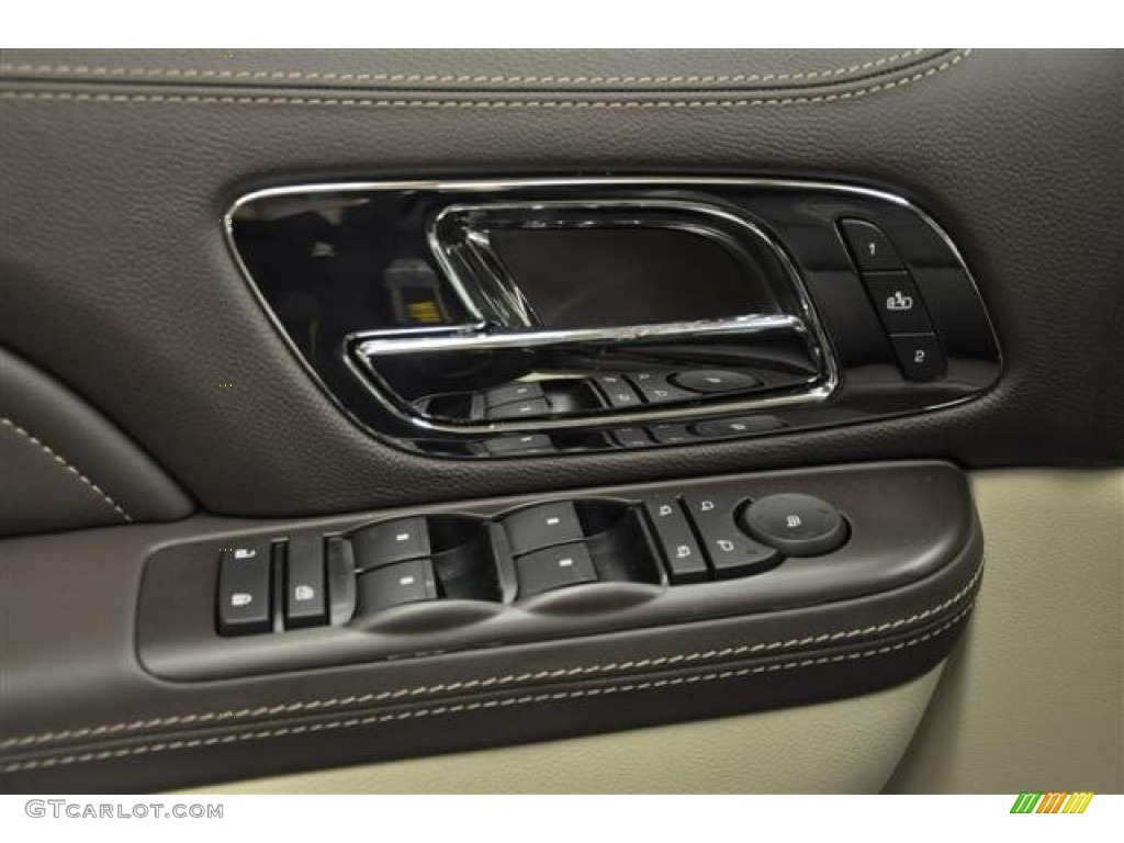 2012 Cadillac Escalade Platinum AWD Controls Photo #60296171