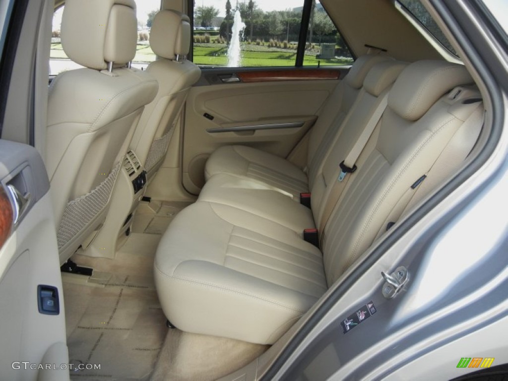 Macadamia Interior 2008 Mercedes-Benz ML 350 4Matic Photo #60296330