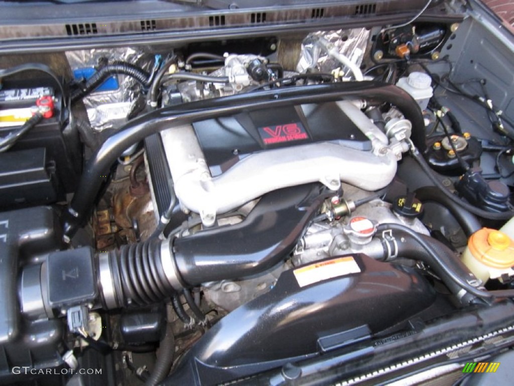 2005 Suzuki XL7 LX Engine Photos