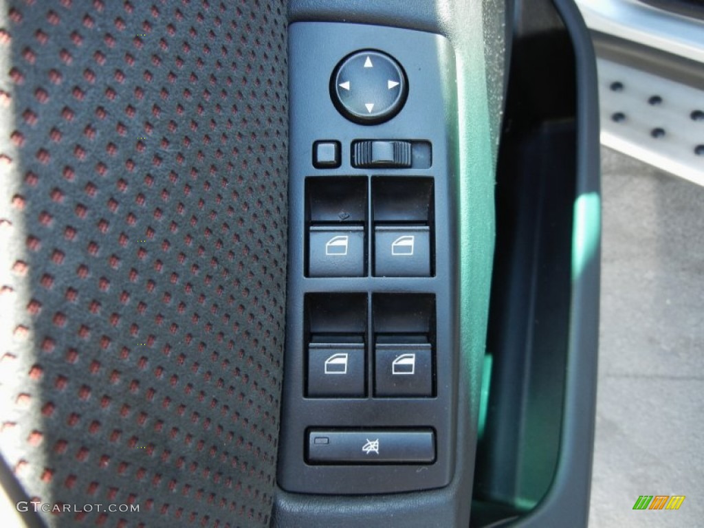 2003 BMW X5 4.6is Controls Photos