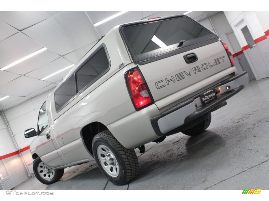 2007 Silverado 1500 Classic Regular Cab - Doeskin Tan / Dark Charcoal photo #19