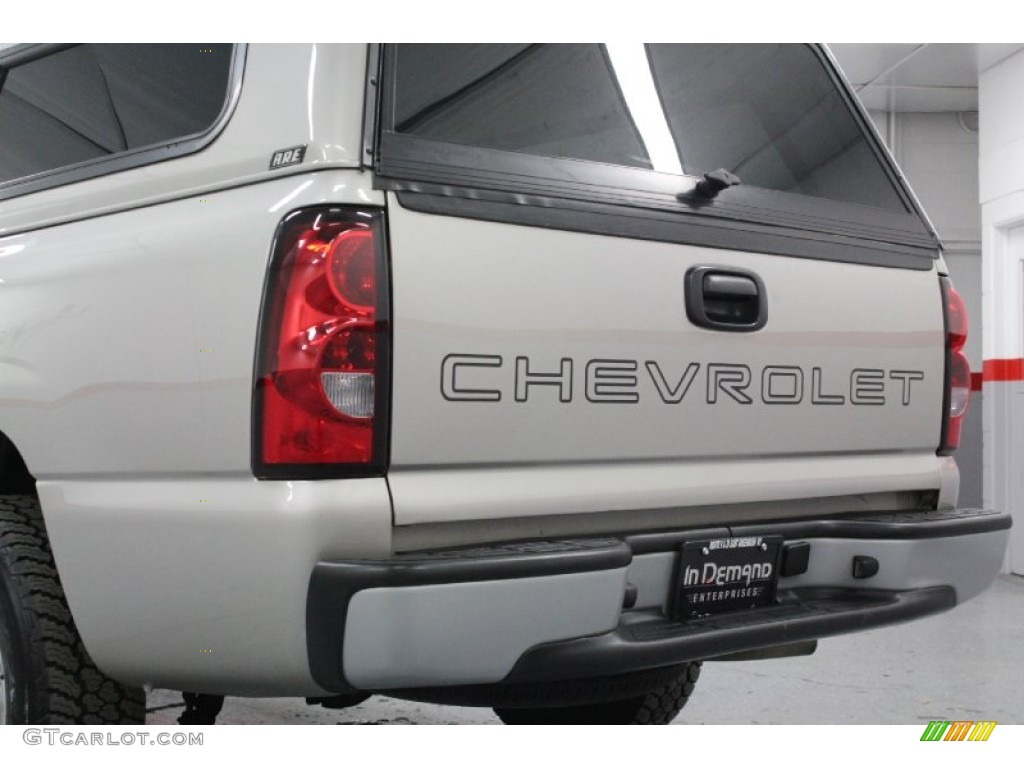 2007 Silverado 1500 Classic Regular Cab - Doeskin Tan / Dark Charcoal photo #22