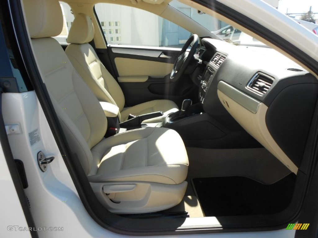 2012 Jetta TDI Sedan - Candy White / Cornsilk Beige photo #13