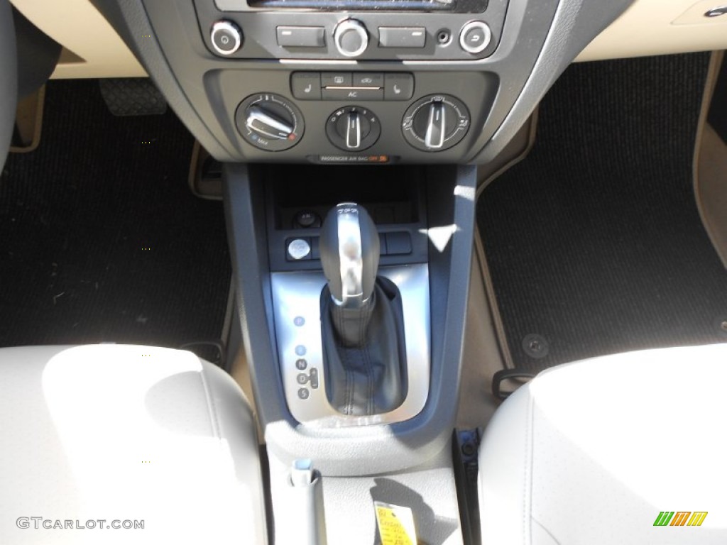 2012 Jetta TDI Sedan - Candy White / Cornsilk Beige photo #18