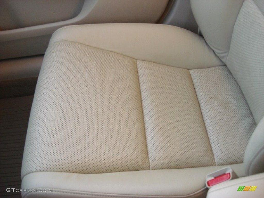 2010 TSX Sedan - Premium White Pearl / Taupe photo #18