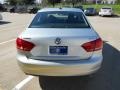 Reflex Silver Metallic - Passat V6 SE Photo No. 6
