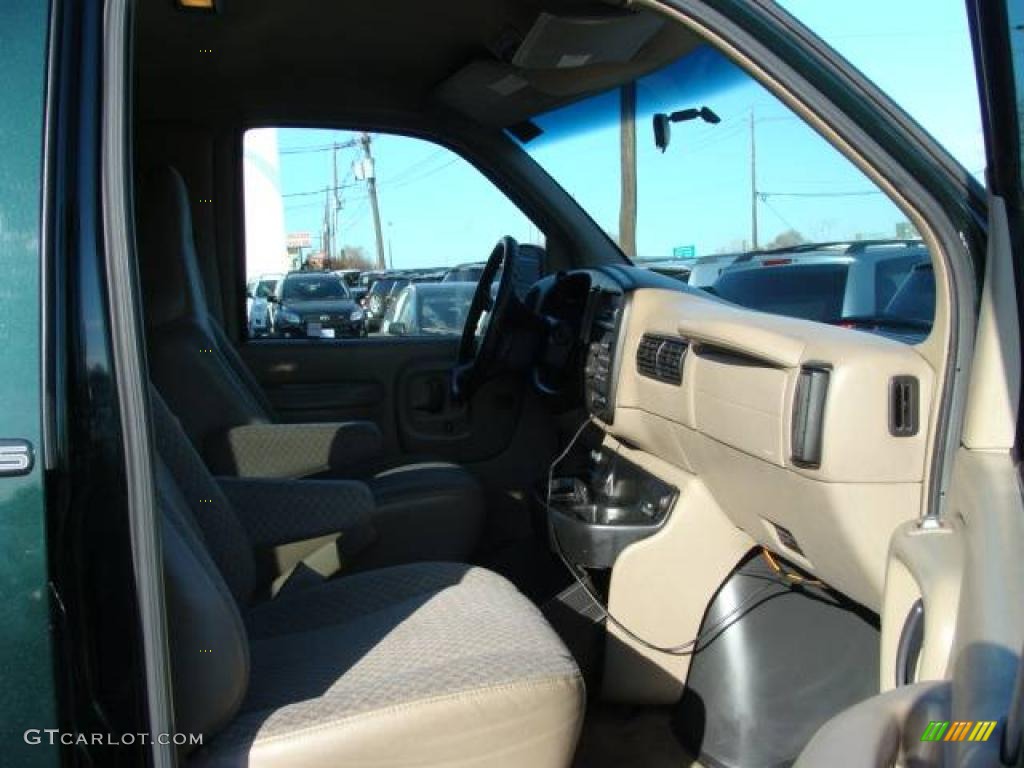 2001 Express 3500 LS Extended Heavy Duty Passenger Van - Forest Green Metallic / Neutral photo #8