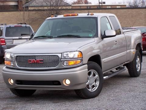 2004 GMC Sierra 1500 Denali Extended Cab AWD Data, Info and Specs