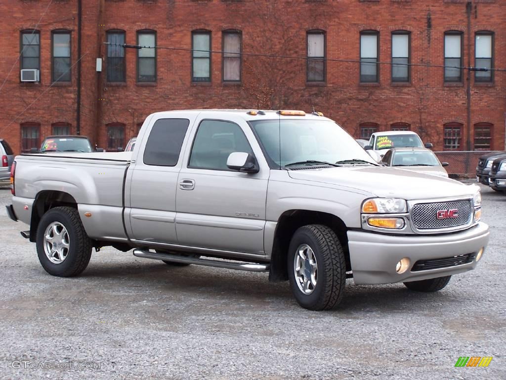 2004 Sierra 1500 Denali Extended Cab AWD - Silver Birch Metallic / Stone Gray photo #2