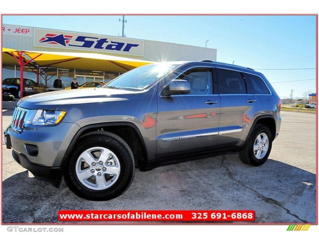 Mineral Gray Metallic Jeep Grand Cherokee