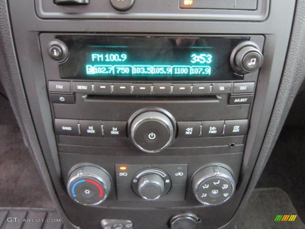 2011 Chevrolet HHR LT Controls Photo #60303752
