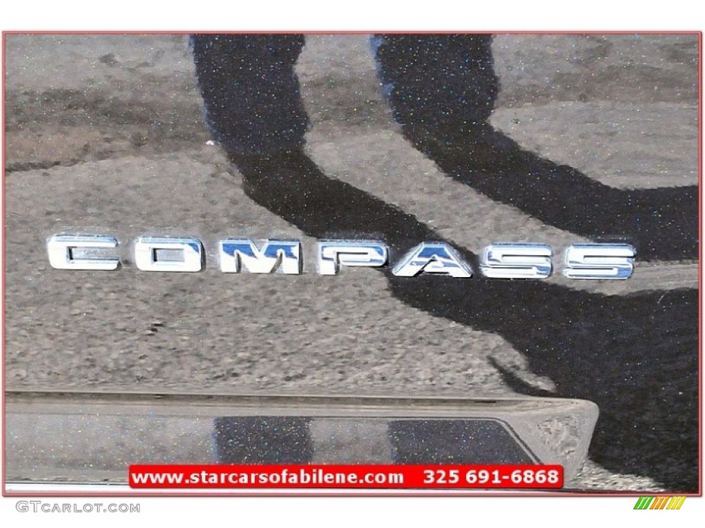 2011 Compass 2.4 Latitude - Blackberry Pearl / Dark Slate Gray/Light Pebble Beige photo #7