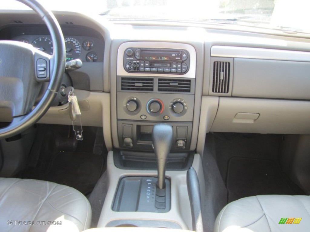 2003 Grand Cherokee Laredo - Graphite Metallic / Taupe photo #12