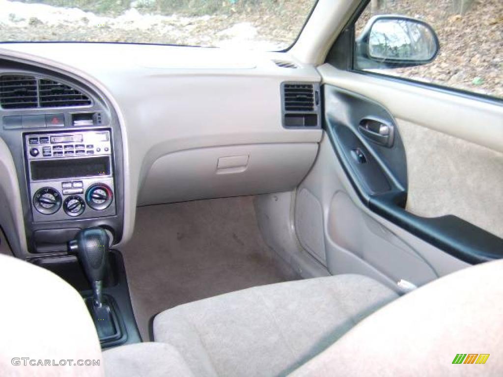 2002 Elantra GLS Sedan - Champagne Beige / Beige photo #7