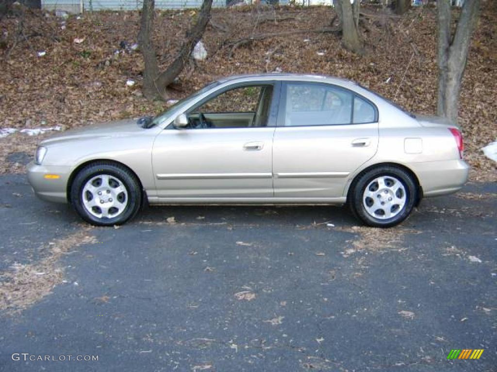 2002 Elantra GLS Sedan - Champagne Beige / Beige photo #11