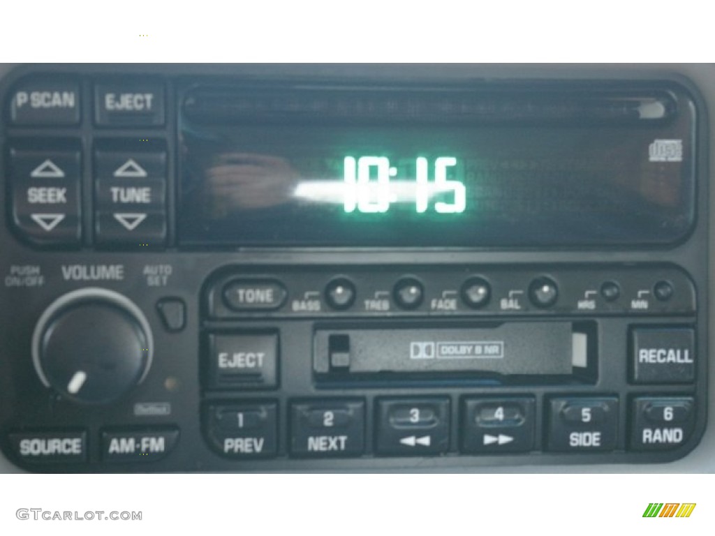 2003 Park Avenue  - White Diamond / Medium Gray photo #4