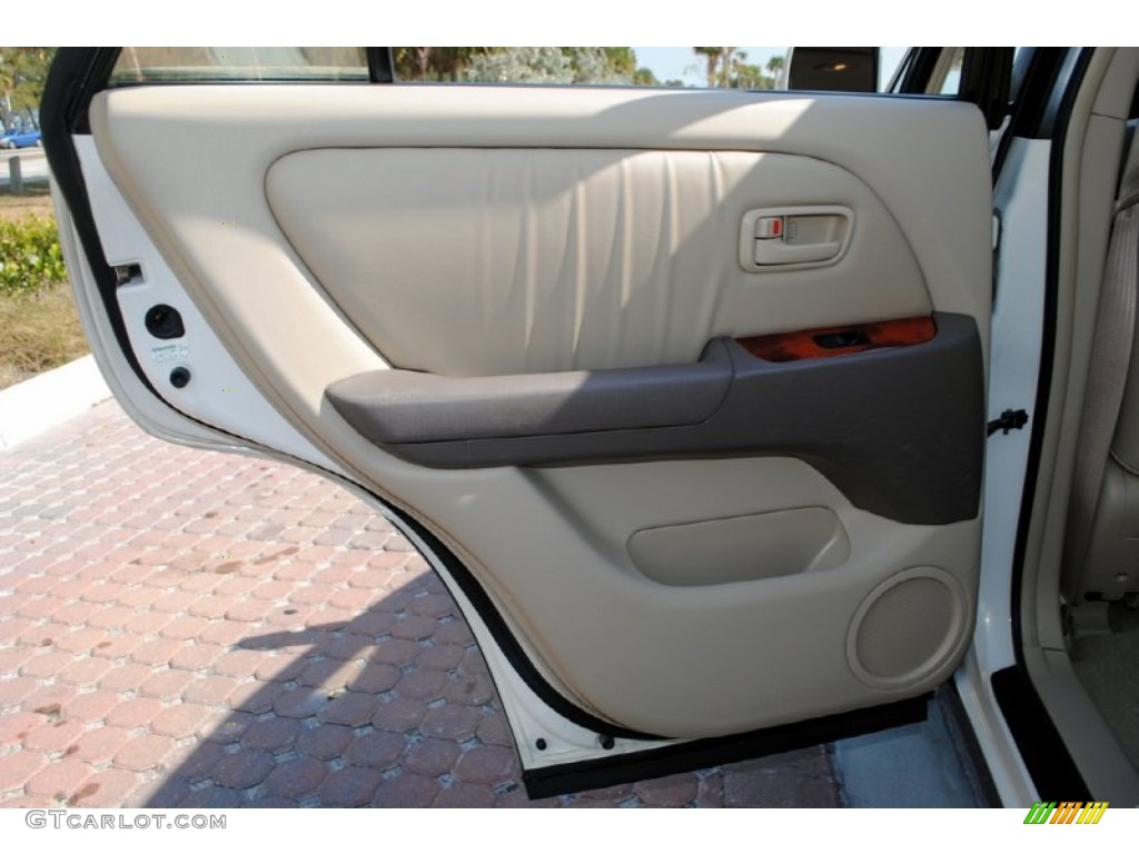 2000 RX 300 AWD - Pearl White / Ivory photo #41
