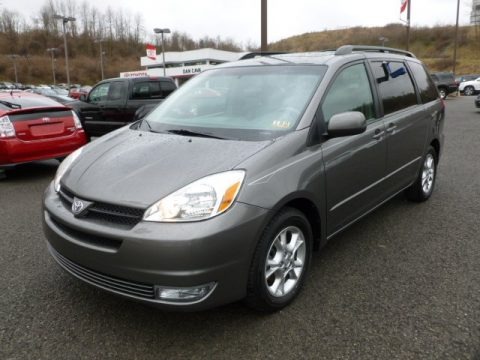 2005 Toyota Sienna XLE Data, Info and Specs