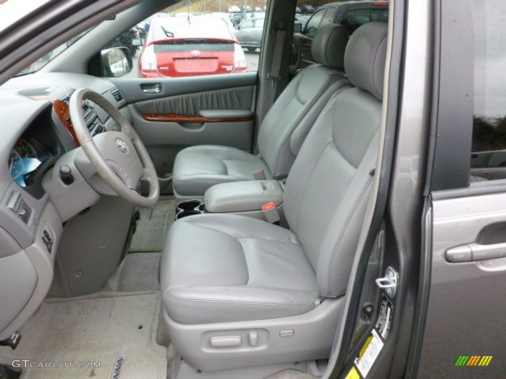 2005 Toyota Sienna XLE Front Seat Photo #60311465