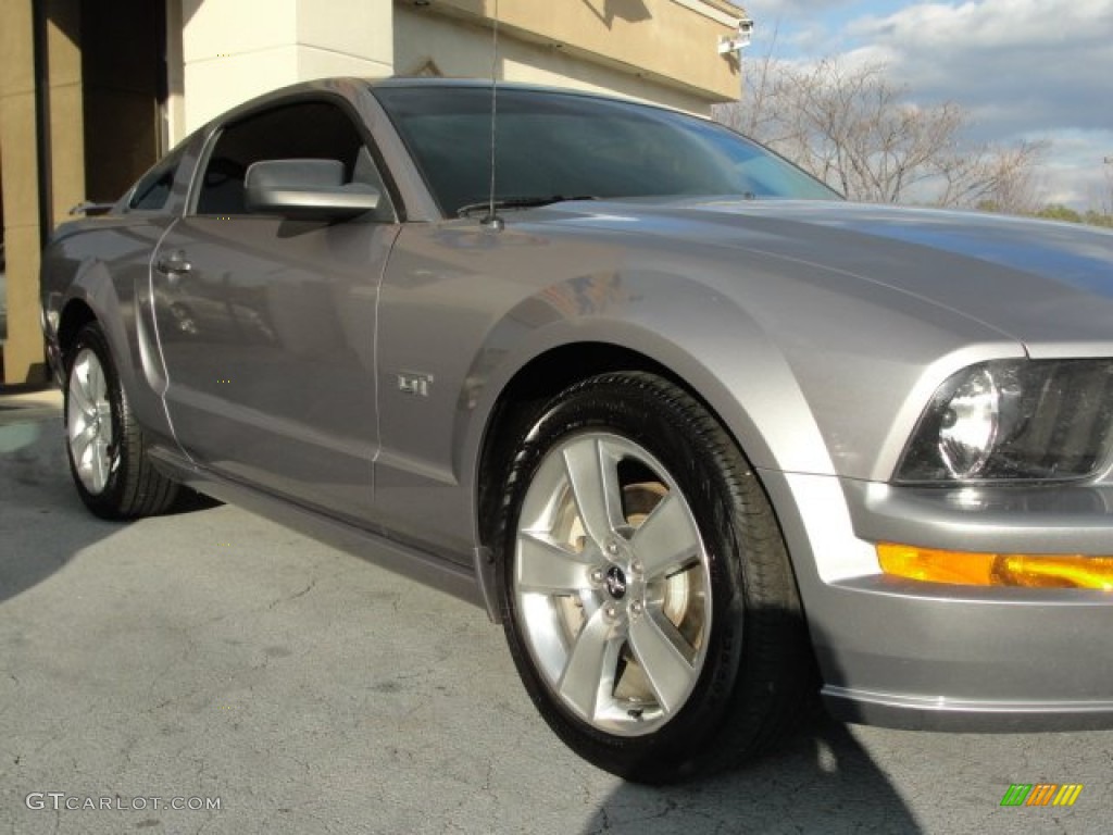 2006 Mustang GT Premium Coupe - Tungsten Grey Metallic / Light Graphite photo #7