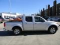 2009 Radiant Silver Nissan Frontier SE Crew Cab  photo #3