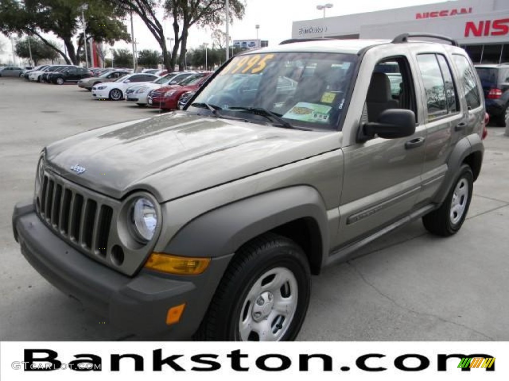 2006 Liberty Sport - Light Khaki Metallic / Khaki photo #1