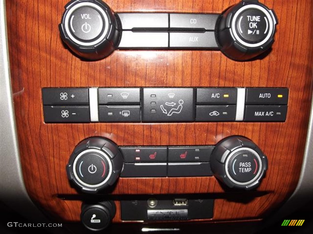2010 Ford F150 Lariat SuperCrew 4x4 Controls Photo #60318620