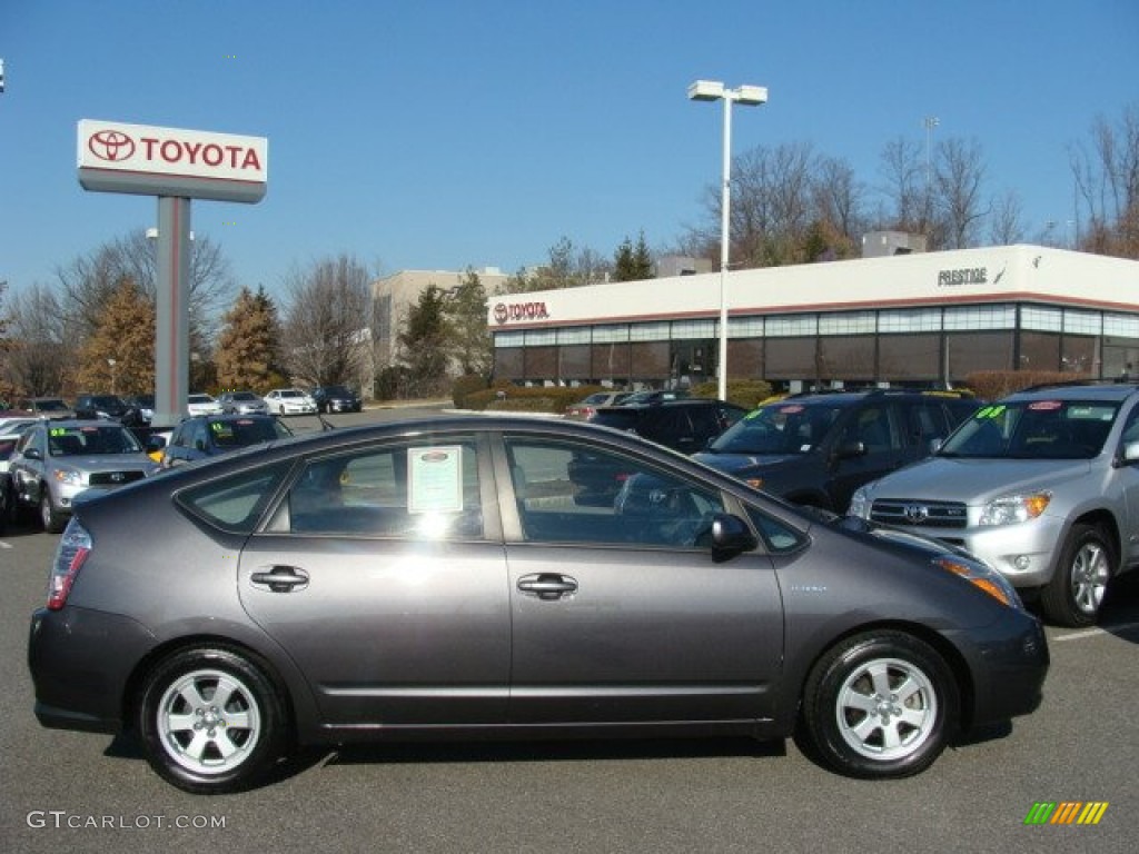 Magnetic Gray Metallic Toyota Prius