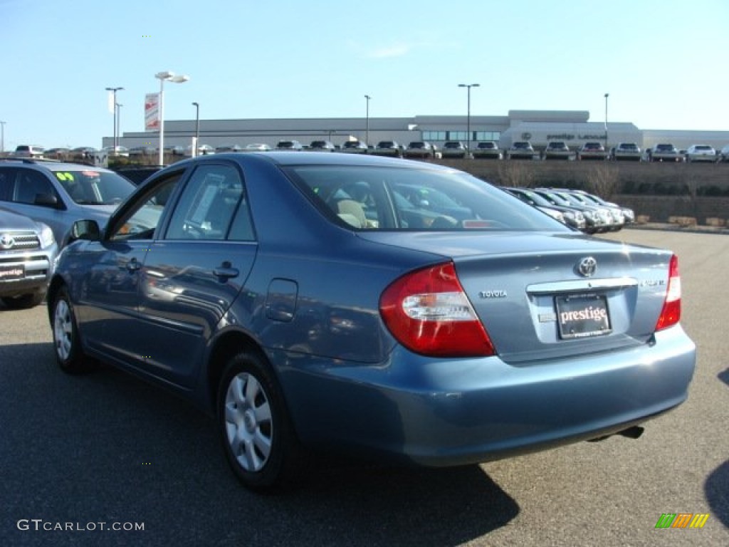 2004 Camry LE - Catalina Blue Metallic / Stone photo #4
