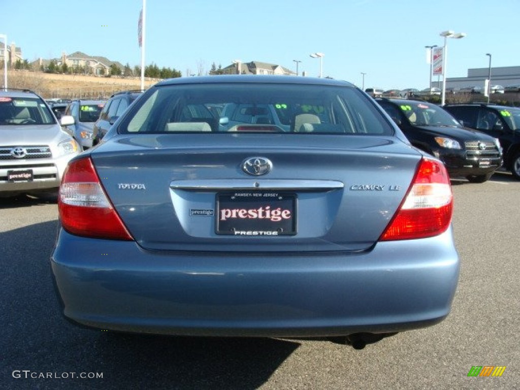 2004 Camry LE - Catalina Blue Metallic / Stone photo #5