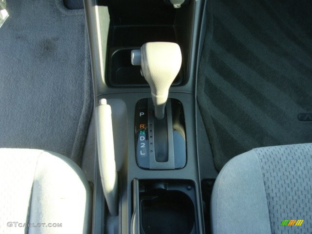 2004 Camry LE - Catalina Blue Metallic / Stone photo #12