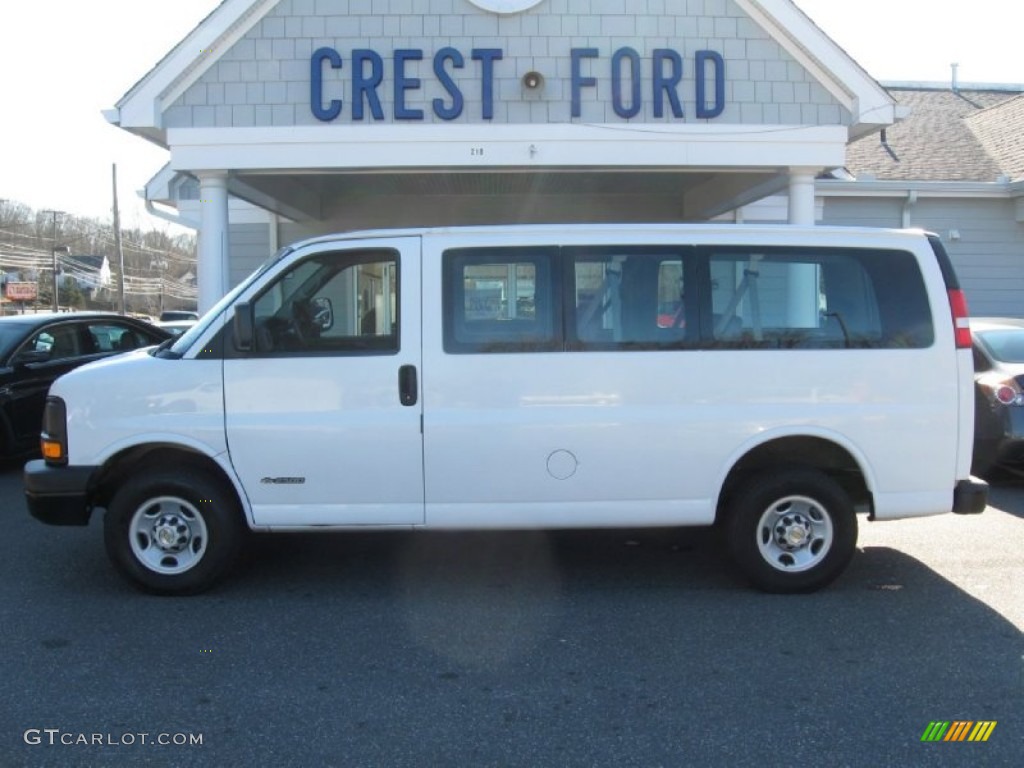 2005 Express 2500 Passenger Van - Summit White / Medium Dark Pewter photo #1