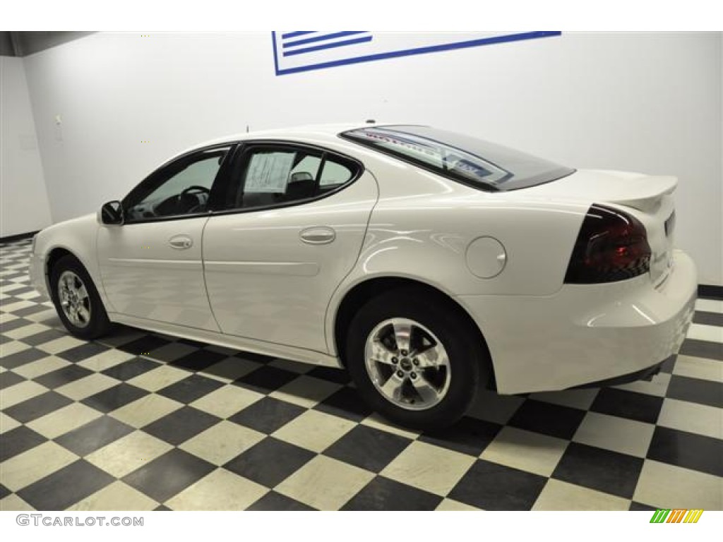 2005 Grand Prix GT Sedan - Ivory White / Dark Pewter photo #3