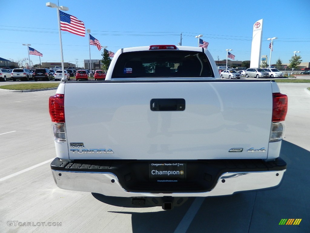 2012 Tundra Platinum CrewMax 4x4 - Super White / Graphite photo #6