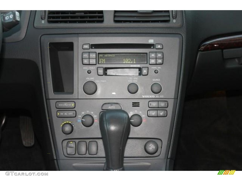2003 V70 2.4T - Mystic Silver Metallic / Graphite photo #13